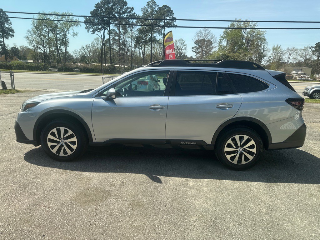 2022 Subaru Outback Image 2