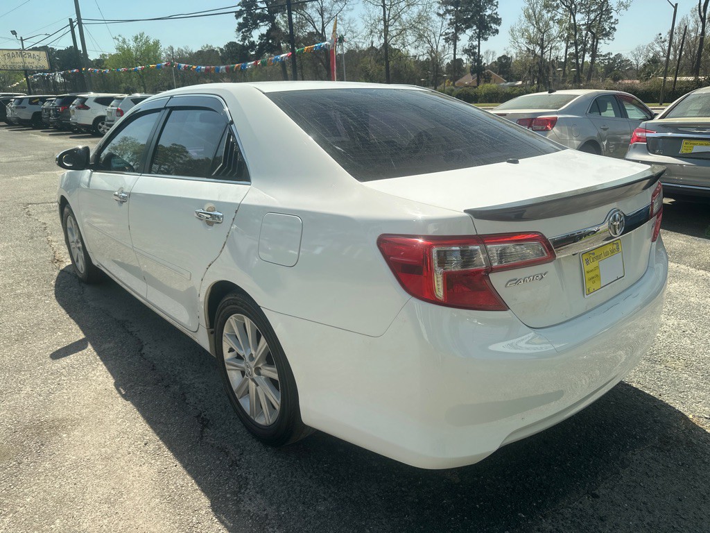 2012 Toyota Camry Image 3