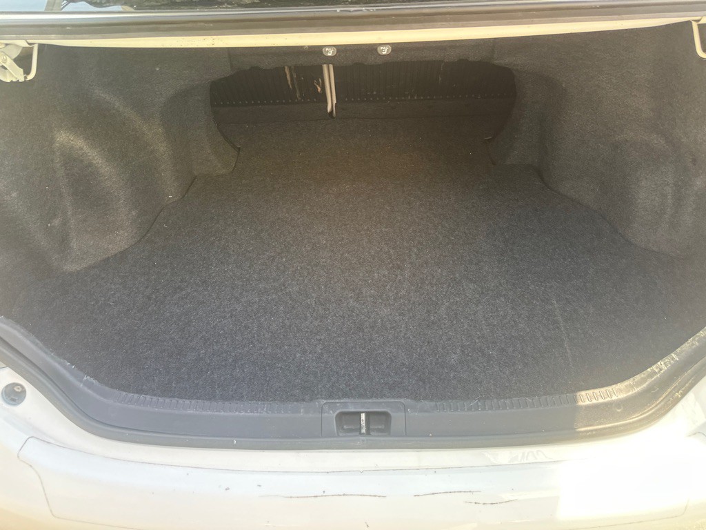 2012 Toyota Camry Image 13