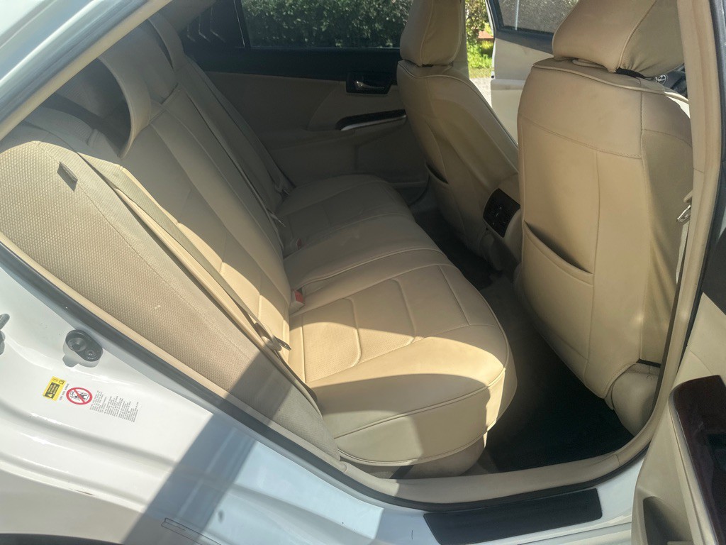 2012 Toyota Camry Image 14