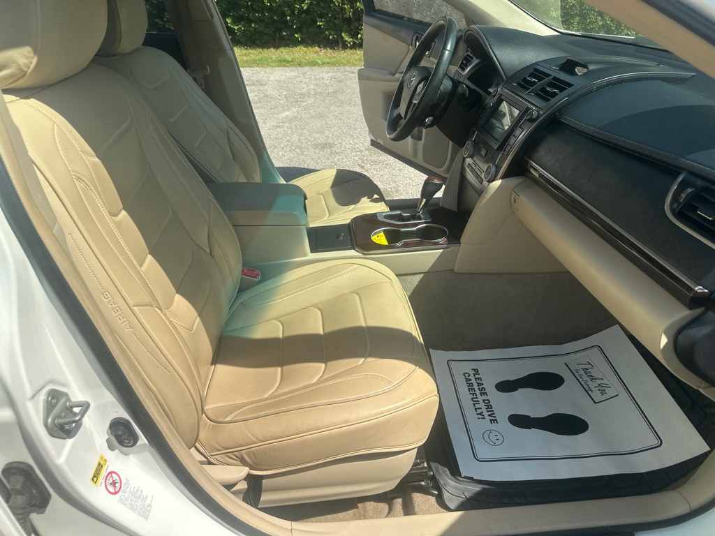 2012 Toyota Camry Image 15