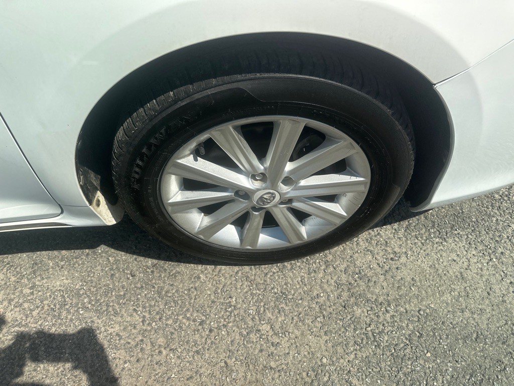 2012 Toyota Camry Image 20