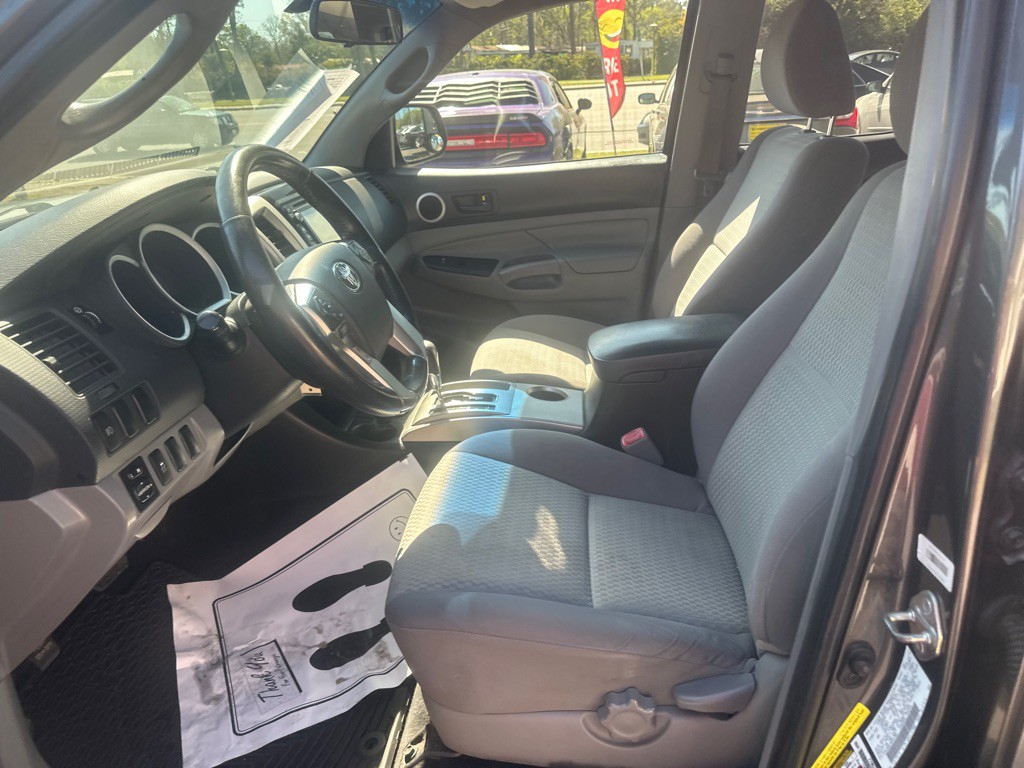 2014 Toyota Tacoma Image 11