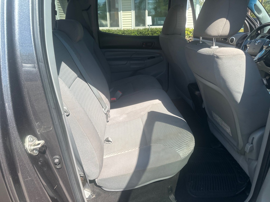 2014 Toyota Tacoma Image 14