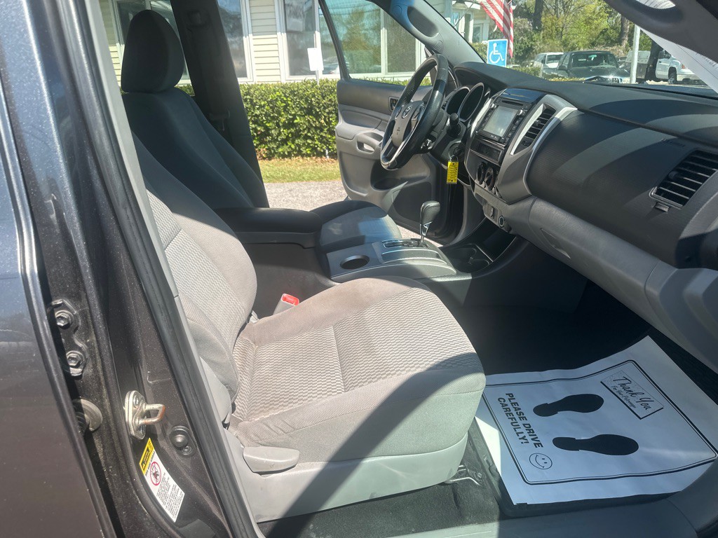 2014 Toyota Tacoma Image 15