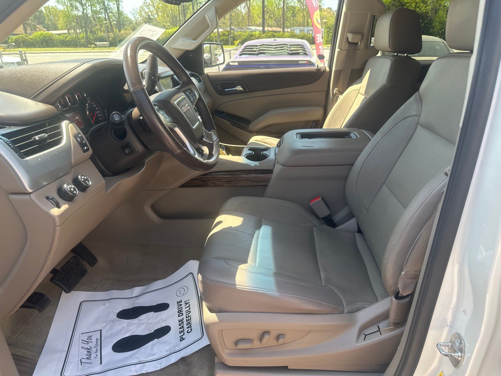 2015 GMC Yukon Image 11