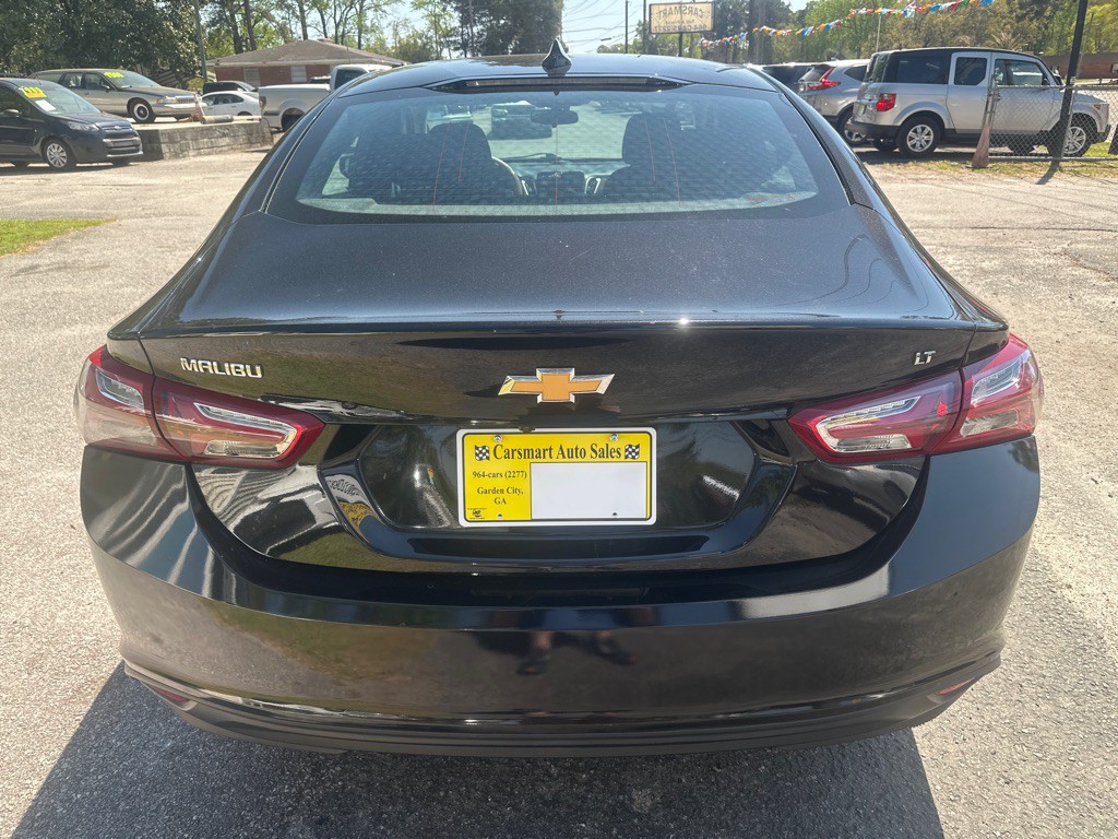2022 Chevrolet Malibu Image 4