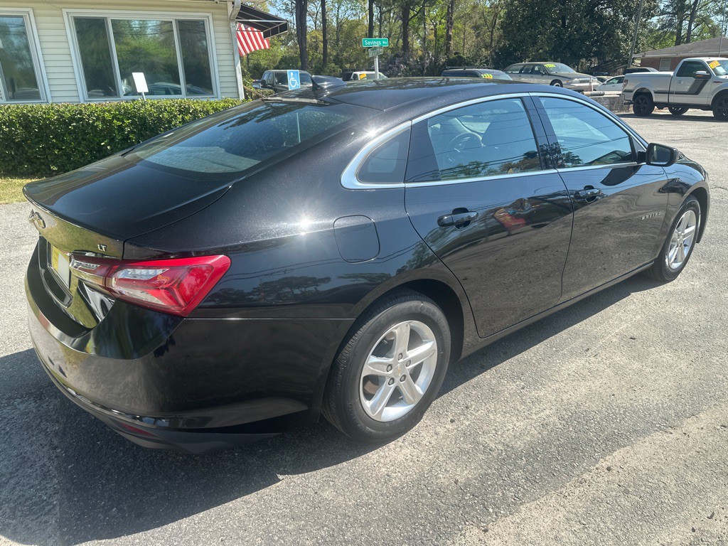 2022 Chevrolet Malibu Image 5