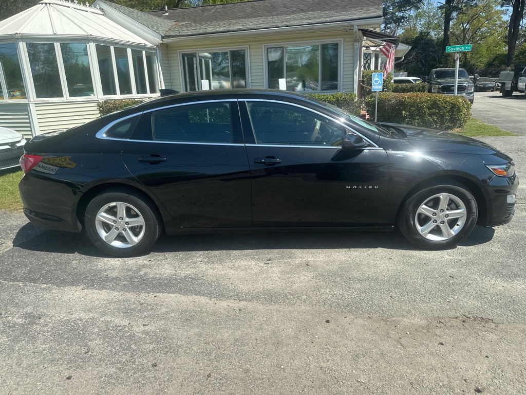 2022 Chevrolet Malibu Image 6