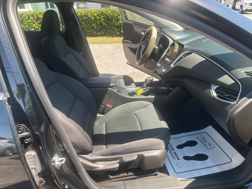 2022 Chevrolet Malibu Image 15