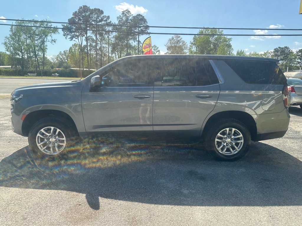 2021 Chevrolet Tahoe Image 2