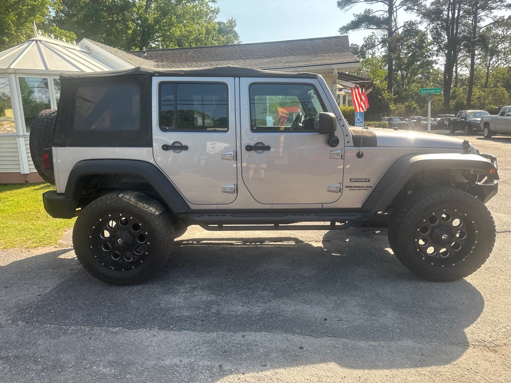 2013 Jeep Wrangler Unlimited Image 6