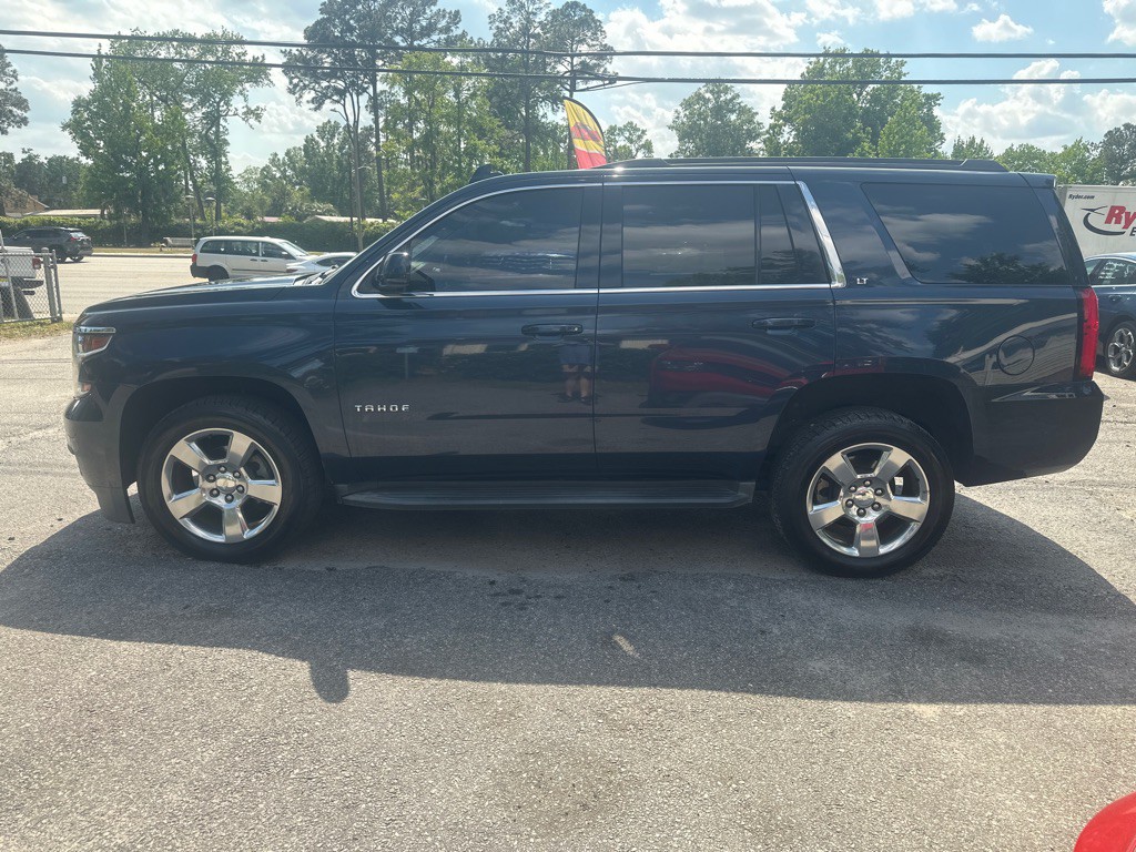 2019 Chevrolet Tahoe Image 2