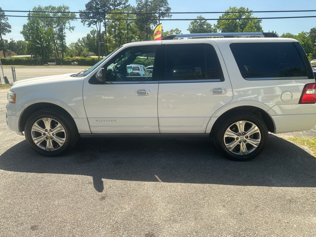 2015 Ford Expedition Image 2