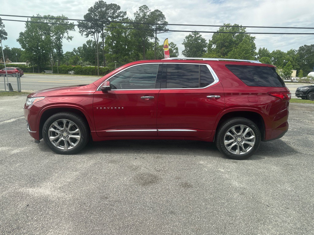 2019 Chevrolet Traverse Image 2
