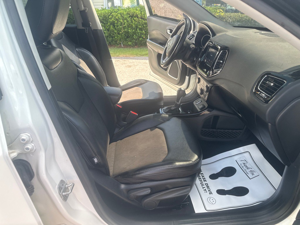 2020 Jeep Compass Image 15