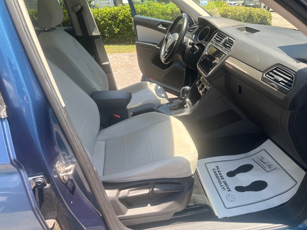2018 Volkswagen Tiguan Image 17