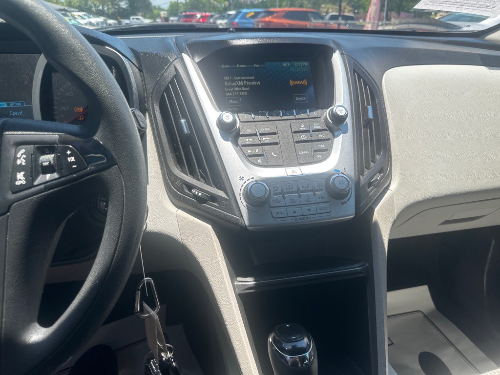 2017 Chevrolet Equinox Image 10