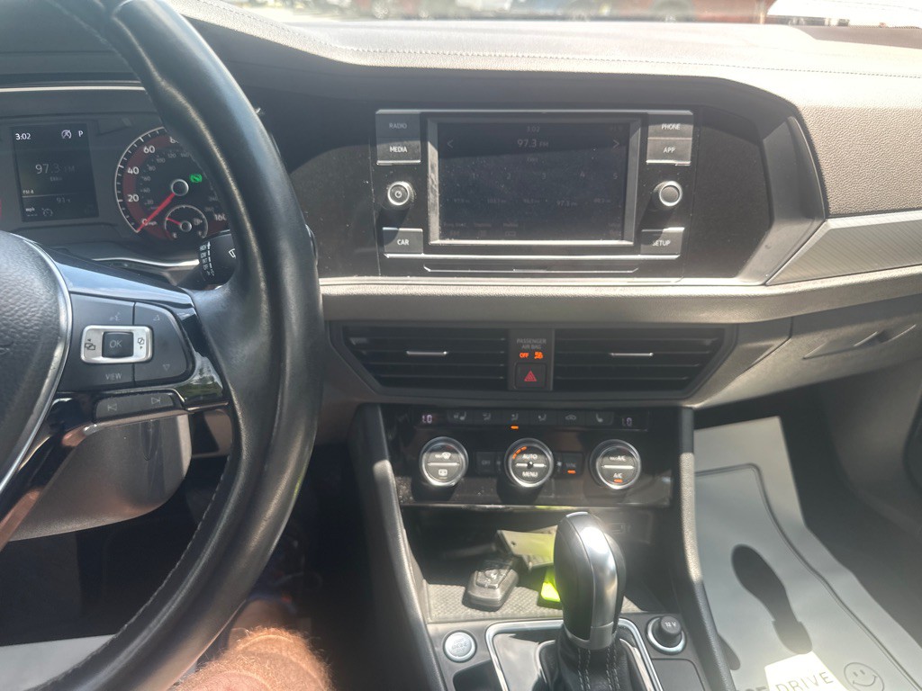 2019 Volkswagen Jetta Image 10