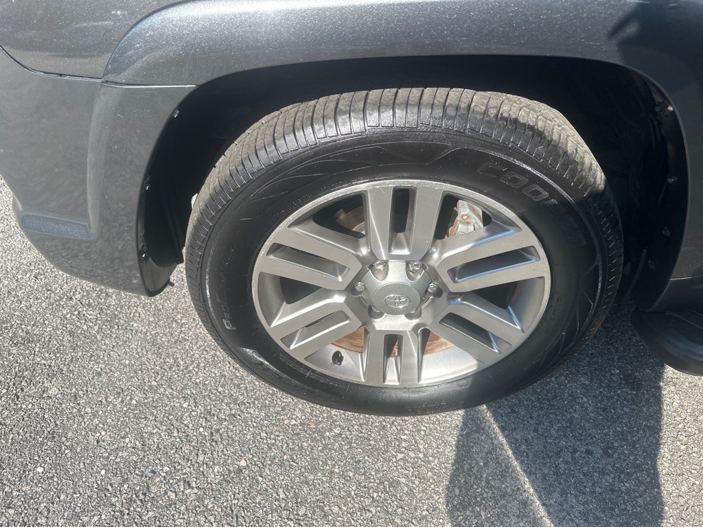 2013 Toyota 4Runner Image 17