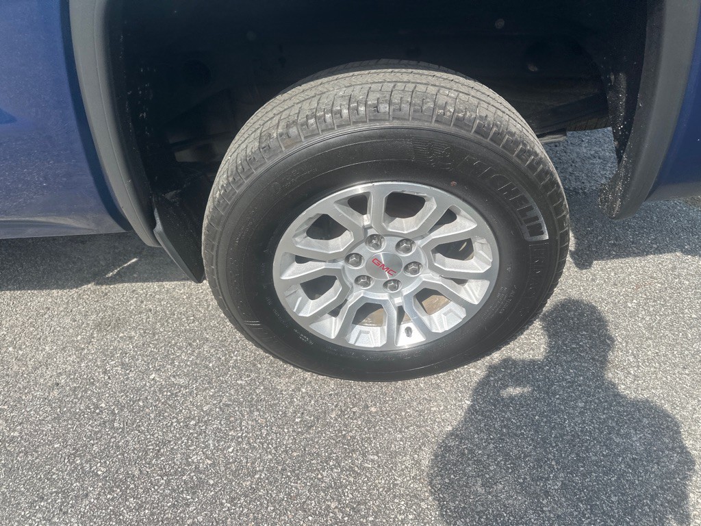 2016 GMC Sierra Image 18