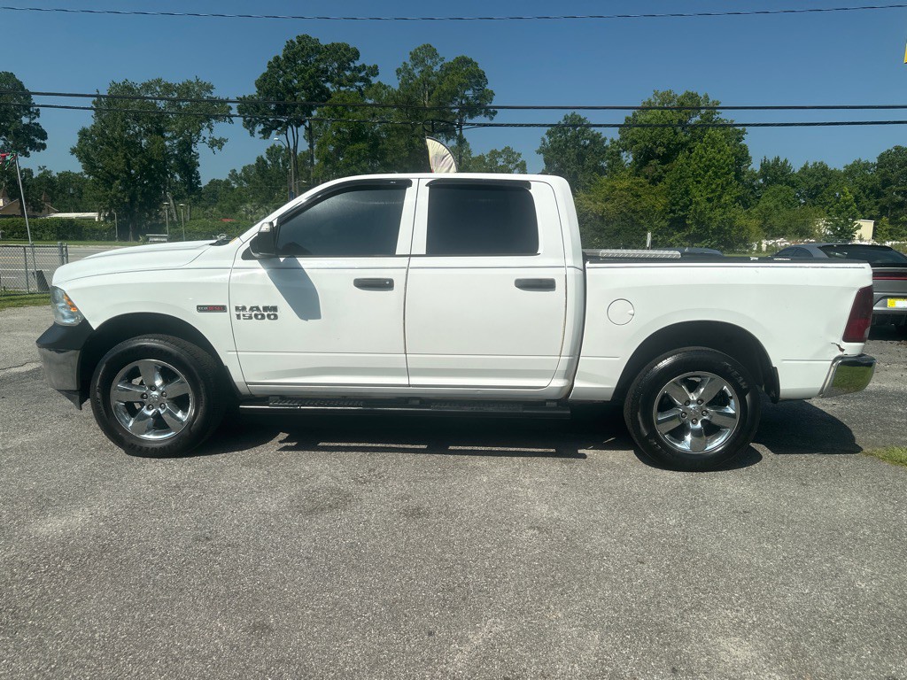 2015 RAM 1500 Image 2