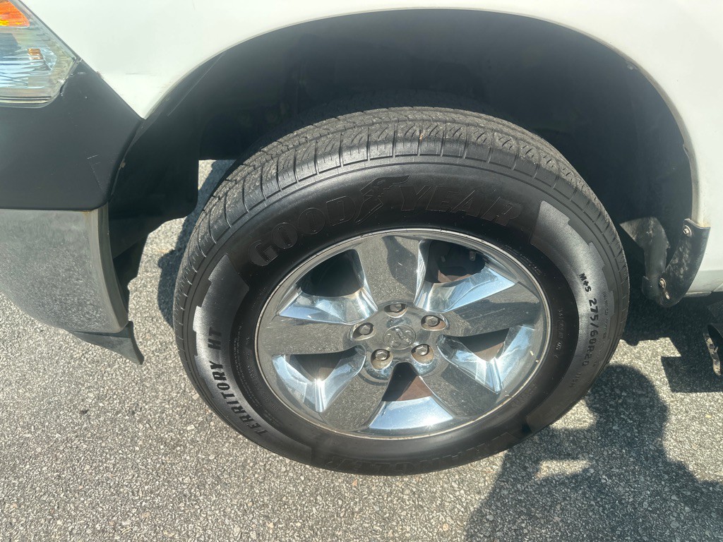 2015 RAM 1500 Image 17