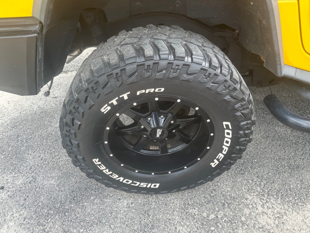 2006 HUMMER H2 Image 19