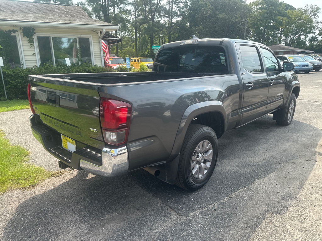 2019 Toyota Tacoma Image 5