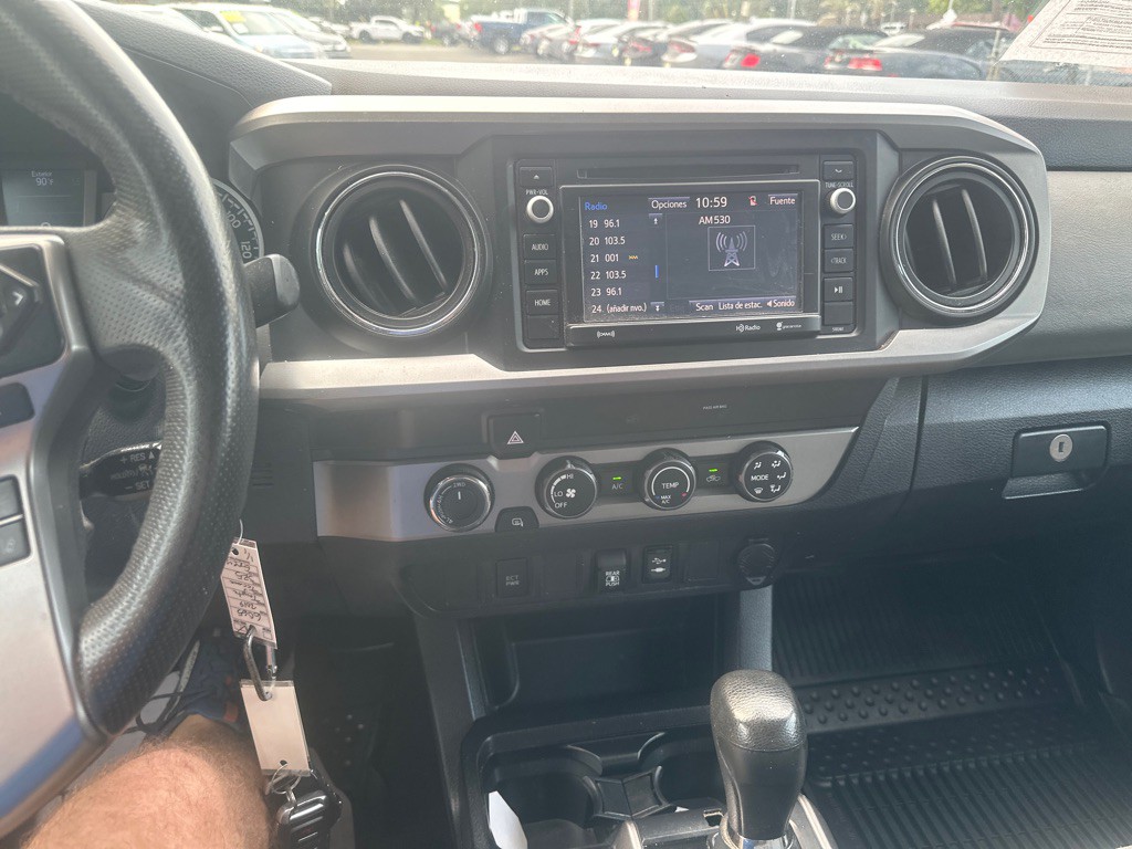 2019 Toyota Tacoma Image 10