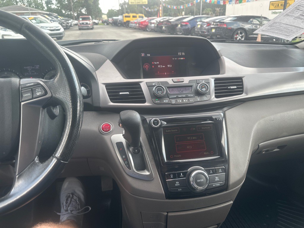 2015 Honda Odyssey Image 10