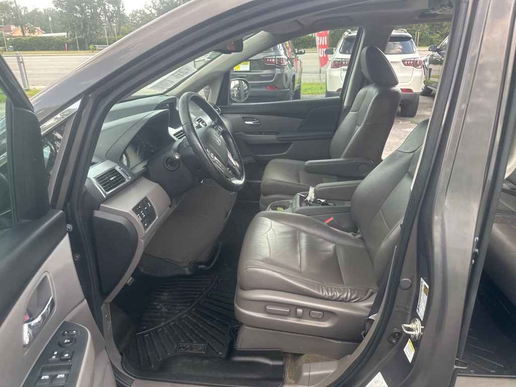 2015 Honda Odyssey Image 11