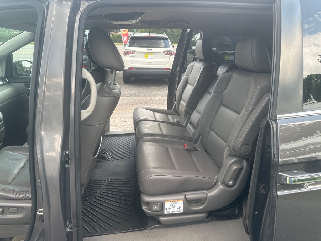 2015 Honda Odyssey Image 12