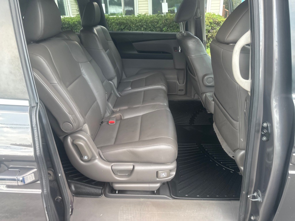 2015 Honda Odyssey Image 15