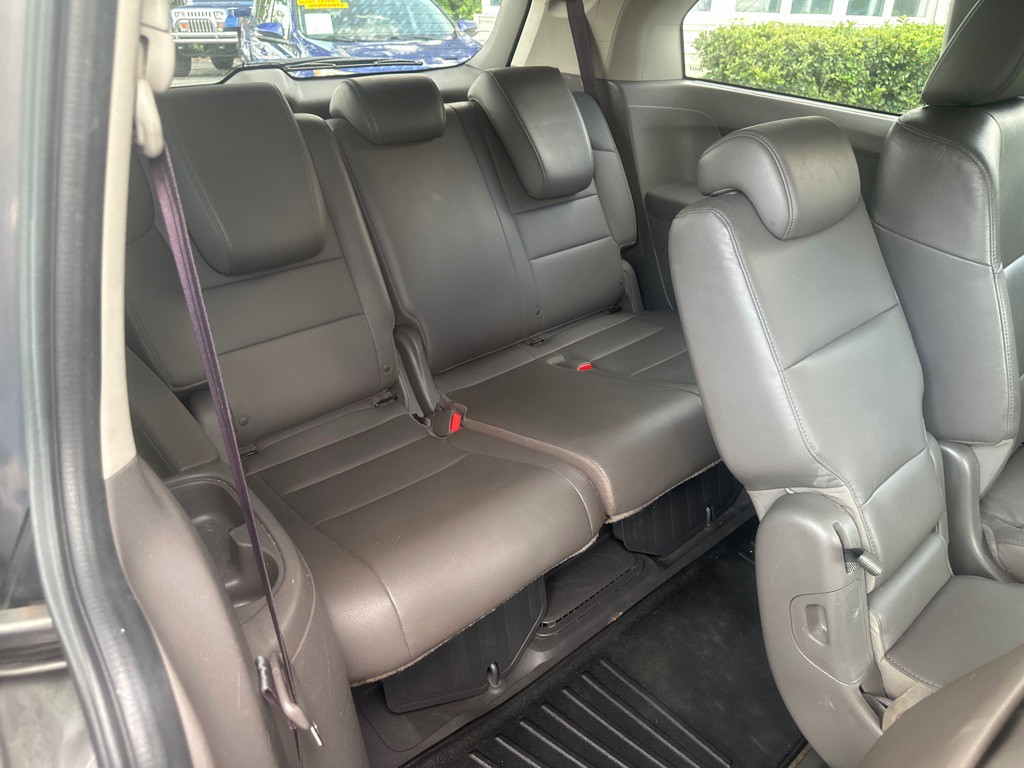 2015 Honda Odyssey Image 16