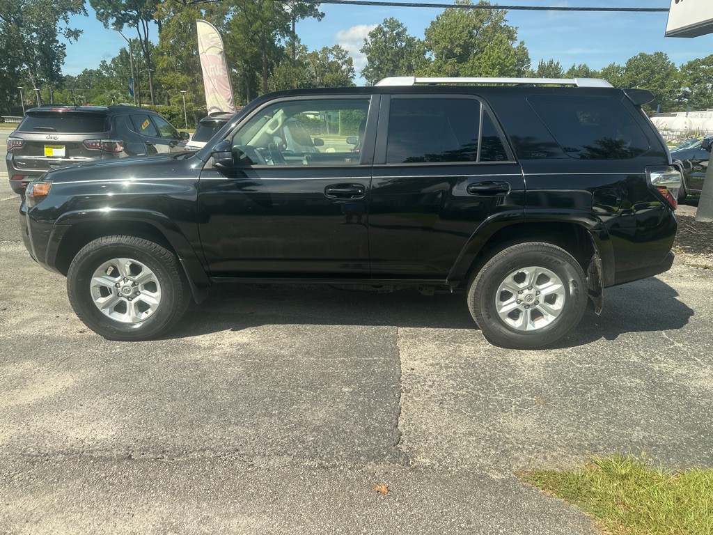 2014 Toyota 4Runner Image 2