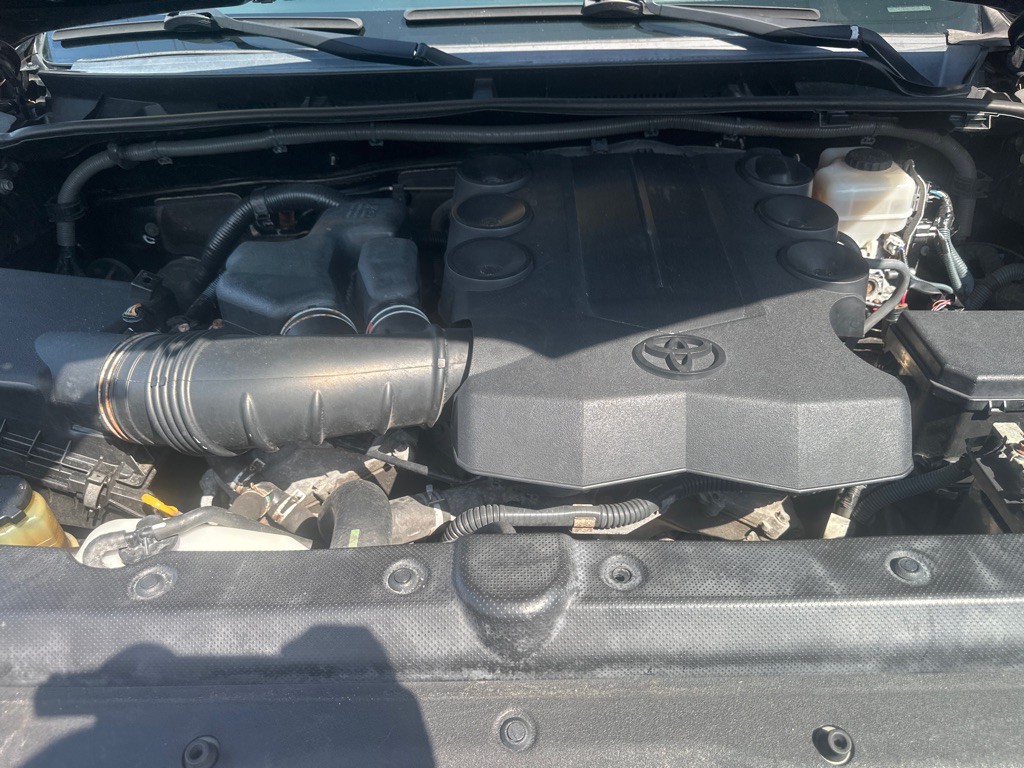 2014 Toyota 4Runner Image 16