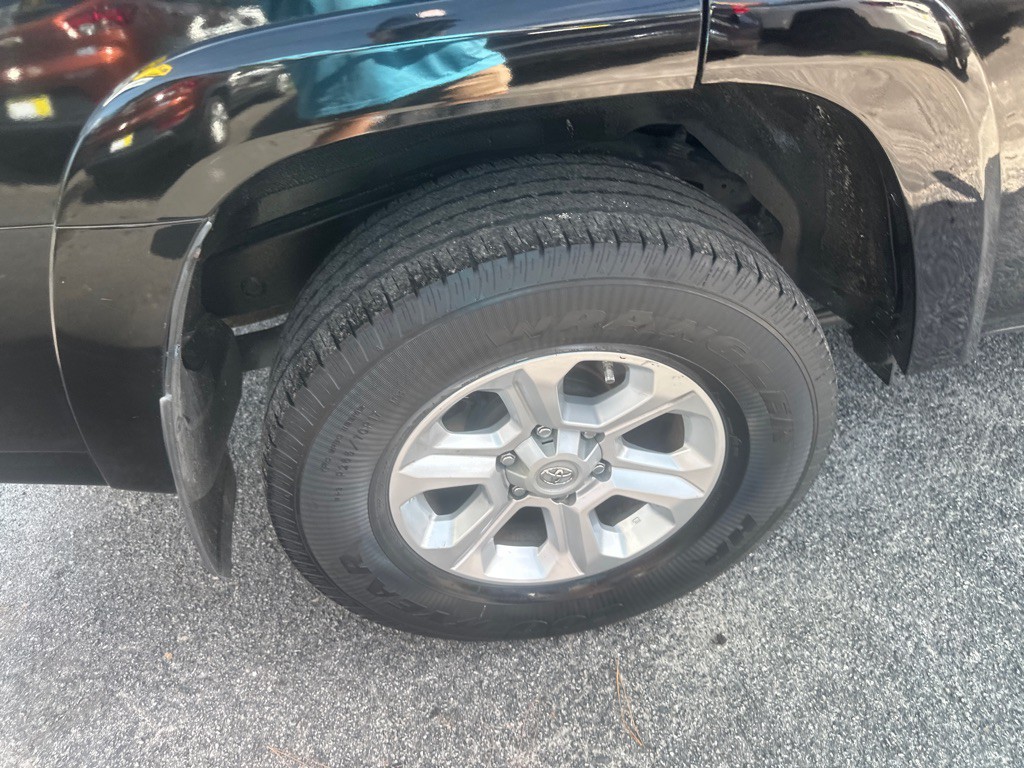 2014 Toyota 4Runner Image 19