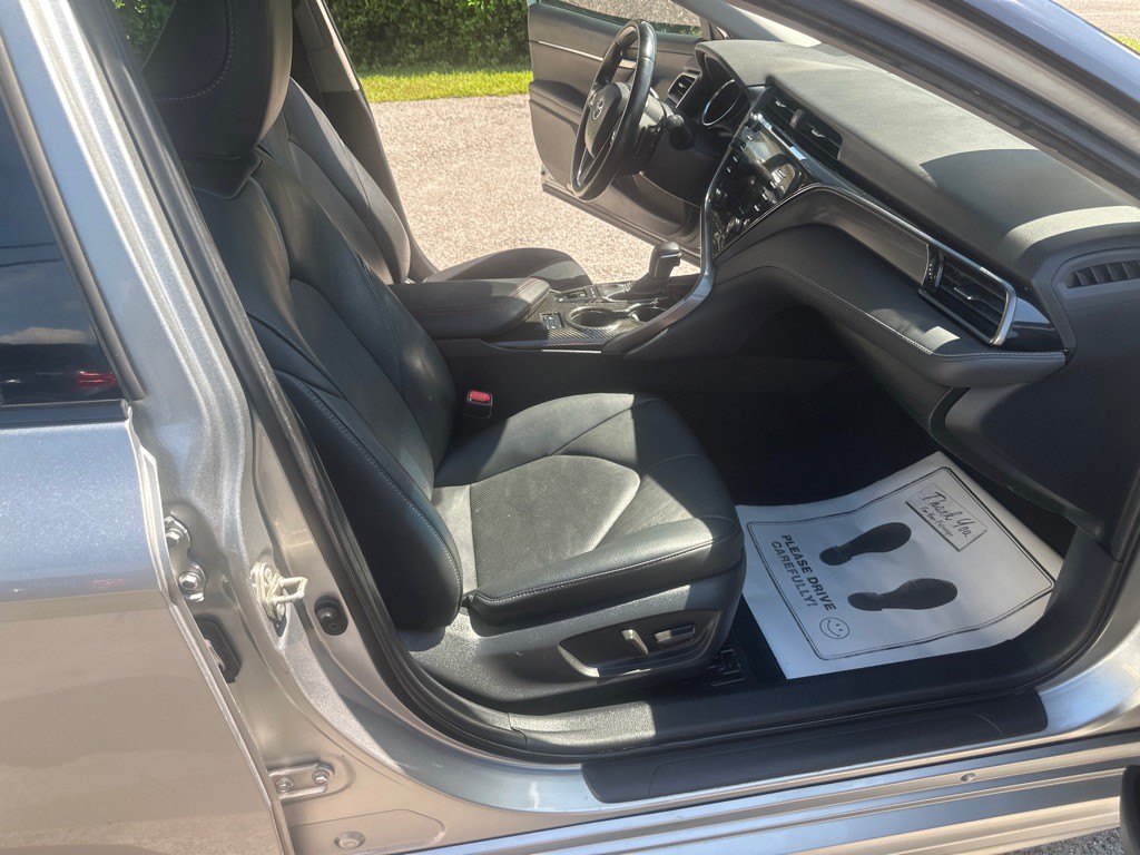 2019 Toyota Camry Image 15
