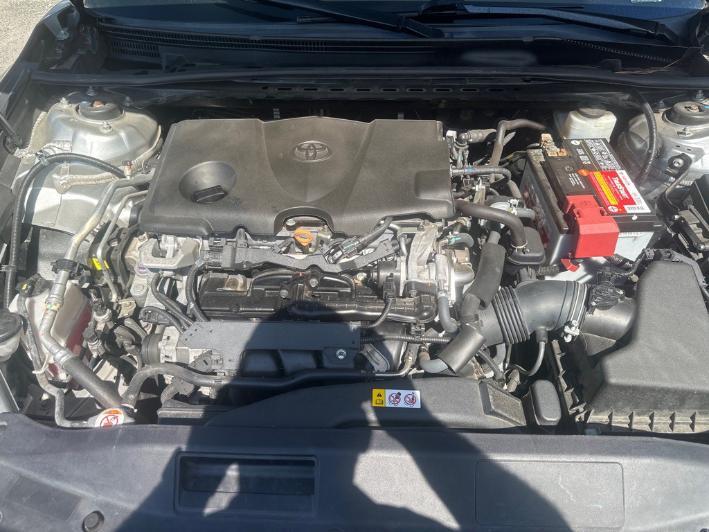 2019 Toyota Camry Image 16