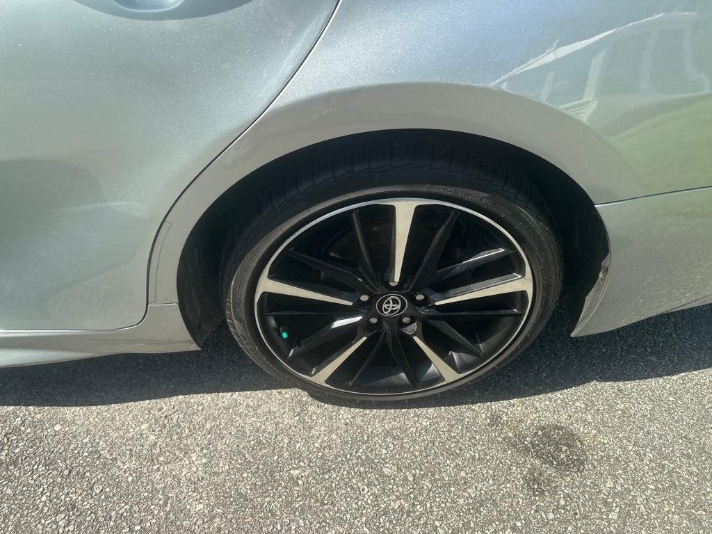2019 Toyota Camry Image 18