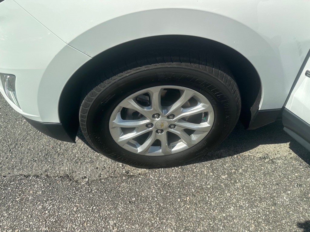 2018 Chevrolet Equinox Image 17