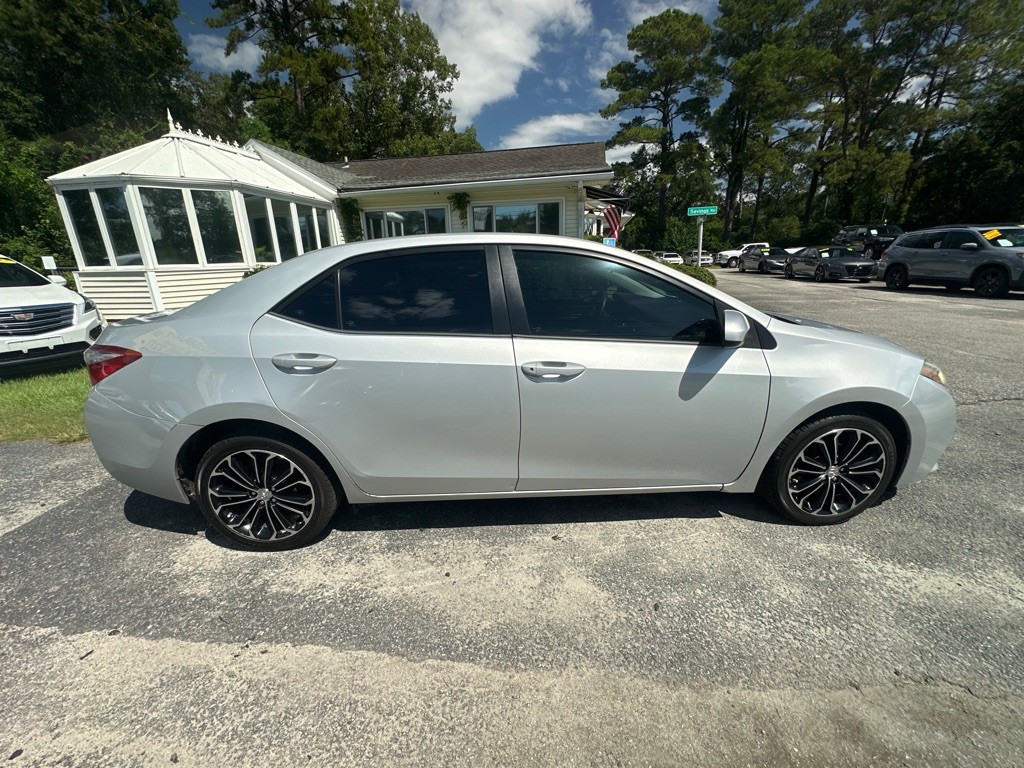 2016 Toyota Corolla Image 6