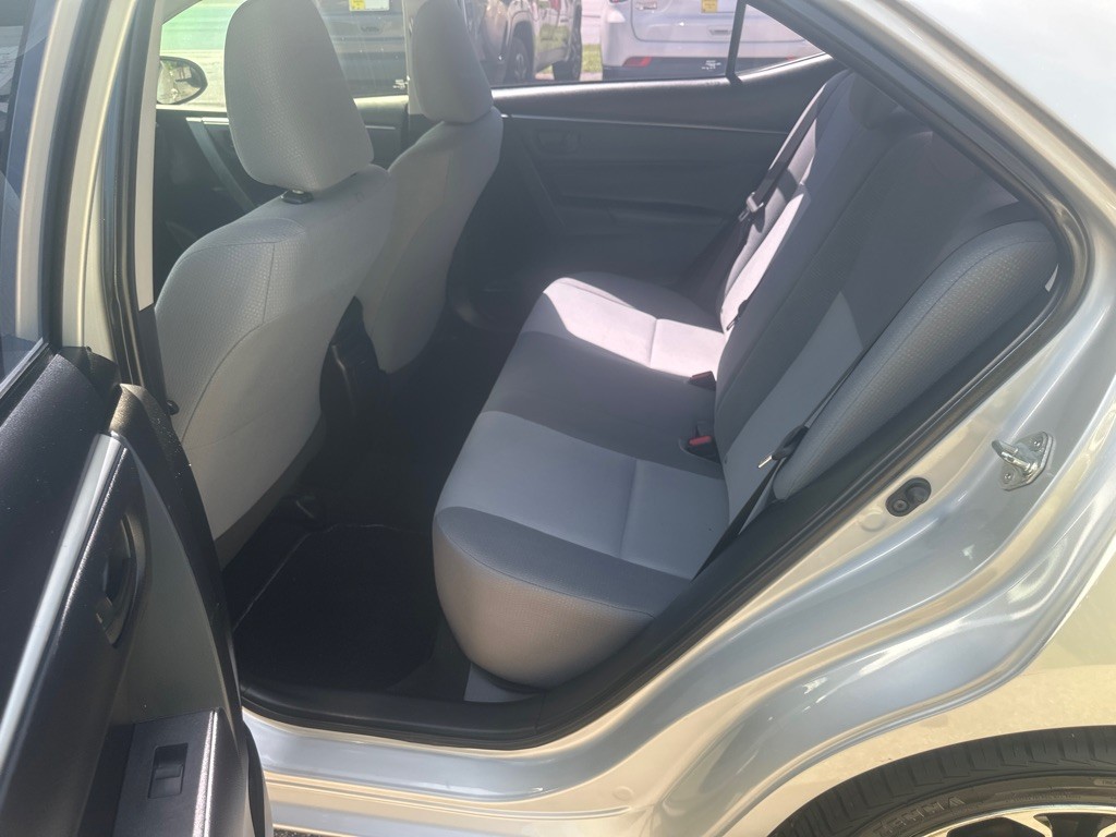 2016 Toyota Corolla Image 12