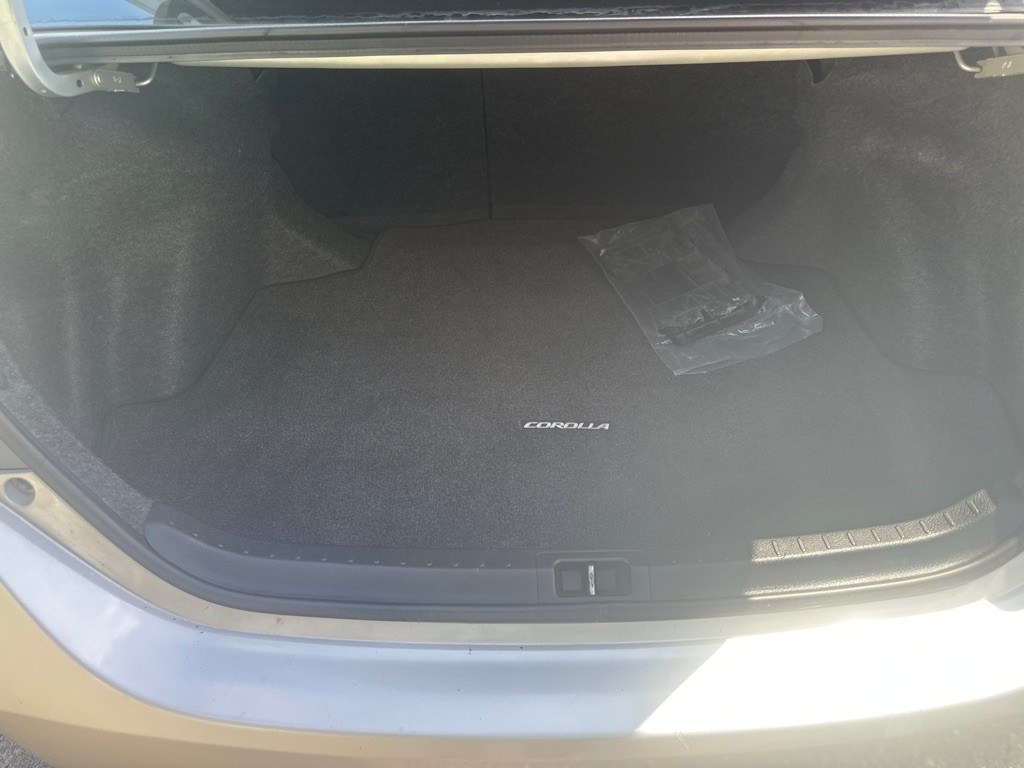 2016 Toyota Corolla Image 13