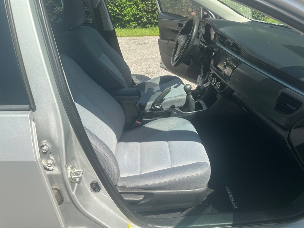 2016 Toyota Corolla Image 15