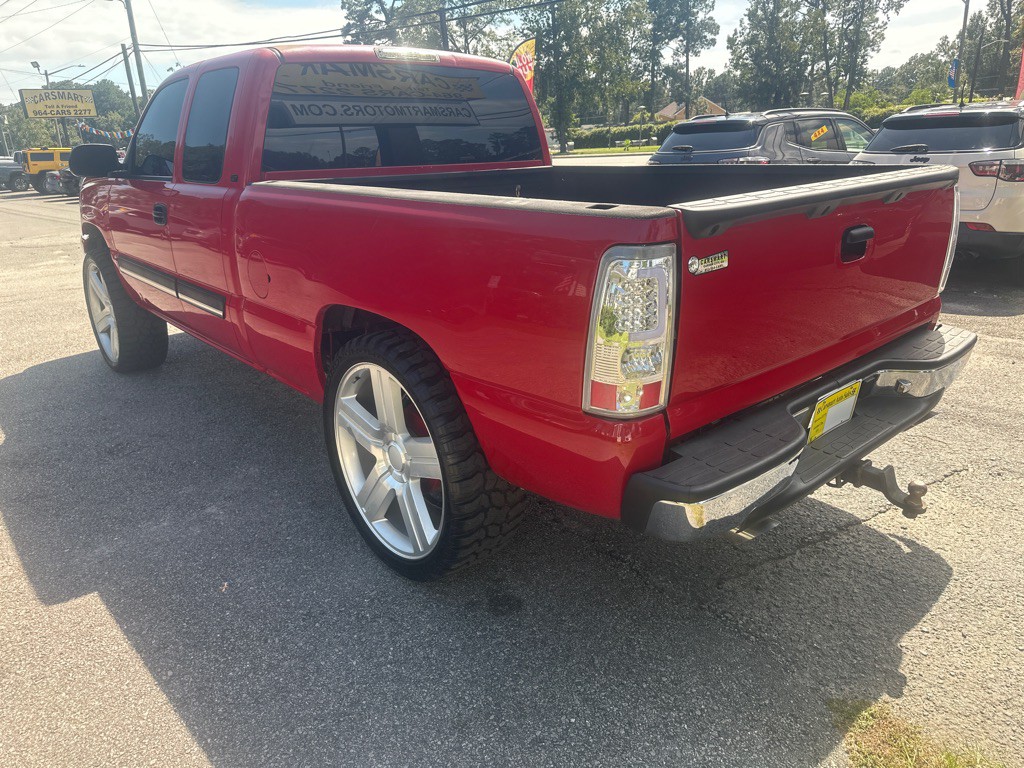 2006 Chevrolet Silverado 1500 Image 3
