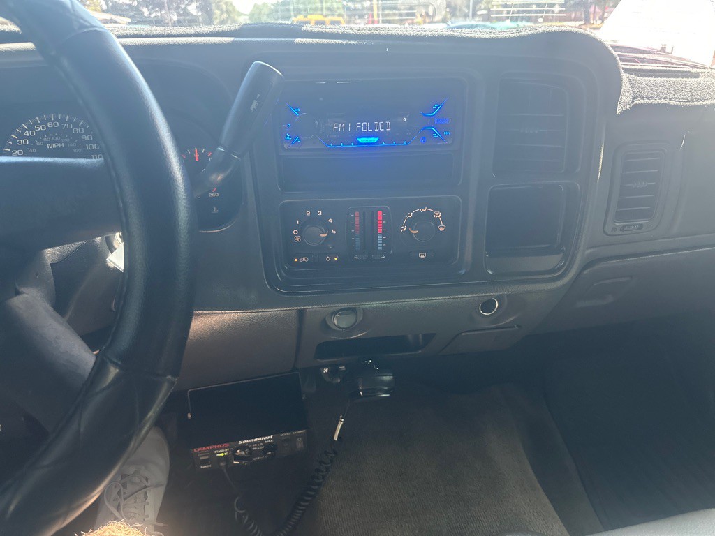 2006 Chevrolet Silverado 1500 Image 10