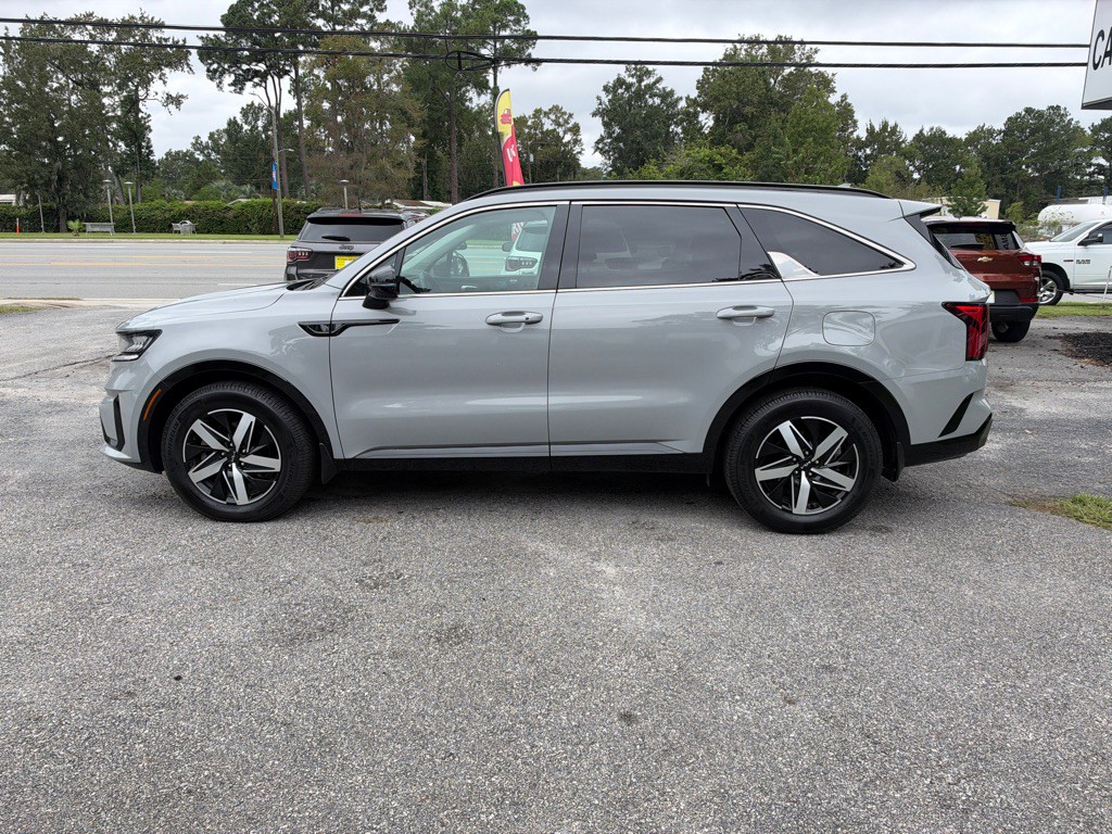 2022 Kia Sorento Image 2