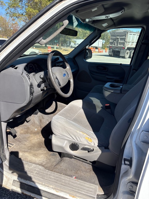 2003 Ford F-150 Image 4